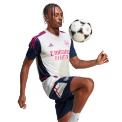 Camiseta Adidas Arsenal FC Training 2022-2023 -ADIDAS Ventas camiseta adidas arsenal fc training 2022 2023 off white collegiate navy 4