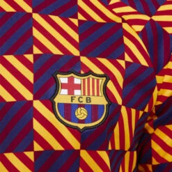 Camiseta Nike FC Barcelona Pre-Match 2022-2023 11 Camiseta Nike FC Barcelona Pre-Match 2022-2023 -ADIDAS Ventas camiseta nike fc barcelona pre match 2022 2023 yellow noble red 4