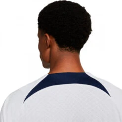 Camiseta Nike Paris Saint-Germain FC Training 2022-2023 -ADIDAS Ventas camiseta nike paris saint germain fc training 2022 2023 white midnight navy university red 3