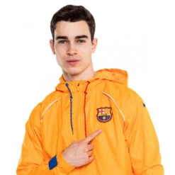 Chaqueta Nike FC Barcelona Fanswear 2021-2022 11 Chaqueta Nike FC Barcelona Fanswear 2021-2022 -ADIDAS Ventas chaqueta nike fc barcelona fanswear 2021 2022 vivid orange game royal university red 3