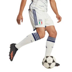 Pantalón Corto Adidas Italia Segunda Equipación 2022-2023 9 Pantalón Corto Adidas Italia Segunda Equipación 2022-2023 -ADIDAS Ventas pantalon corto adidas italia segunda equipacion 2022 2023 off white 3