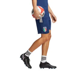 Pantalón Corto Adidas Italia Training 2022-2023 -ADIDAS Ventas pantalon corto adidas italia training 2022 2023 dark blue 1