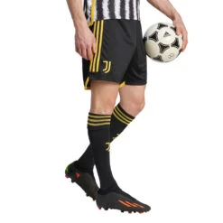 Pantalón Corto Adidas Juventus Primera Equipación 2023-2024 8 Pantalón Corto Adidas Juventus Primera Equipación 2023-2024 -ADIDAS Ventas pantalon corto adidas juventus primera equipacion 2023 2024 black bold gold 1
