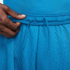 Pantalón Corto Nike Dri-Fit Strike -ADIDAS Ventas pantalon corto nike dri fit strike green abyss baltic blue white 3