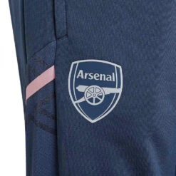 Pantalón Largo Adidas Arsenal FC Training 2022-2023 Niño 11 Pantalón Largo Adidas Arsenal FC Training 2022-2023 Niño -ADIDAS Ventas pantalon largo adidas arsenal fc training 2022 2023 nino crew navy 4