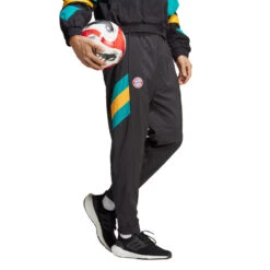 Pantalón Largo Adidas FC Bayern De Múnich Fanswear Icon -ADIDAS Ventas pantalon largo adidas fc bayern de munich fanswear 2022 2023 black 3