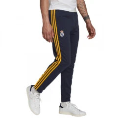 Pantalón Largo Adidas Real Madrid CF Fanswear 2022-2023 10 Pantalón Largo Adidas Real Madrid CF Fanswear 2022-2023 -ADIDAS Ventas pantalon largo adidas real madrid cf fanswear 2022 2023 night navy 3 1
