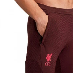 Pantalón Largo Nike Liverpool FC Training 2022-2023 8 Pantalón Largo Nike Liverpool FC Training 2022-2023 -ADIDAS Ventas pantalon largo nike liverpool fc training 2022 2023 burgundy crush 2 1